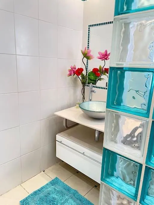 Maison Des Oliviers : Maison 5 Prs, 400M Plages 昂蒂布 别墅